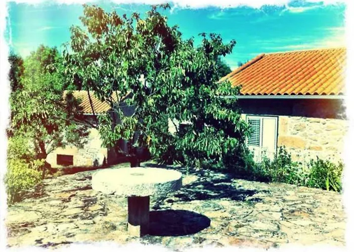 Casa De Malhoes Vilares